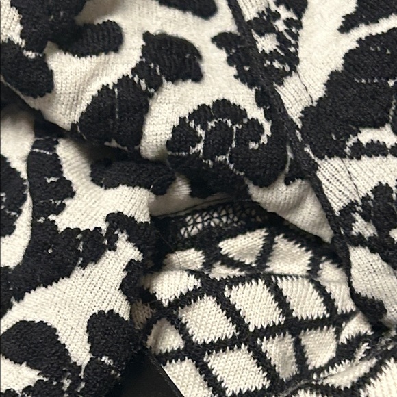 ⛵️Anthropology Moth Black and White Asymmetrical Moto zip Lace jacket size XS - Picture 13 of 13